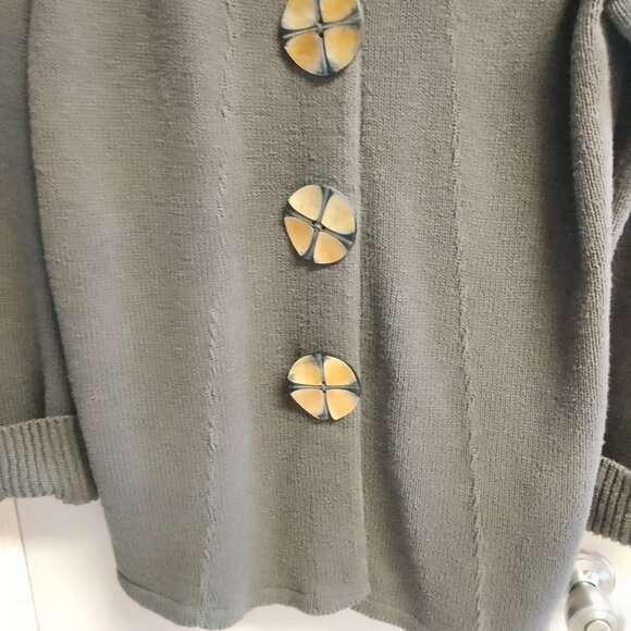 Women's Vintage Willow Boho Long Gray Sweater Coat with Fancy Buttons Large - Picture 4 of 10